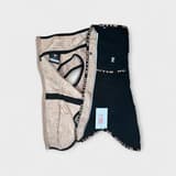 Brugt Hurtta hundedækken i sort og beige, størrelse 35XL