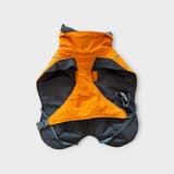SpringButiken sælger Hurtta Expedition Parka hundedækken i Buckthorn, 30 cm