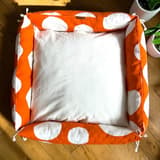 Prickis Citrus husdjursbädd visas med öppen form, 75x75 cm