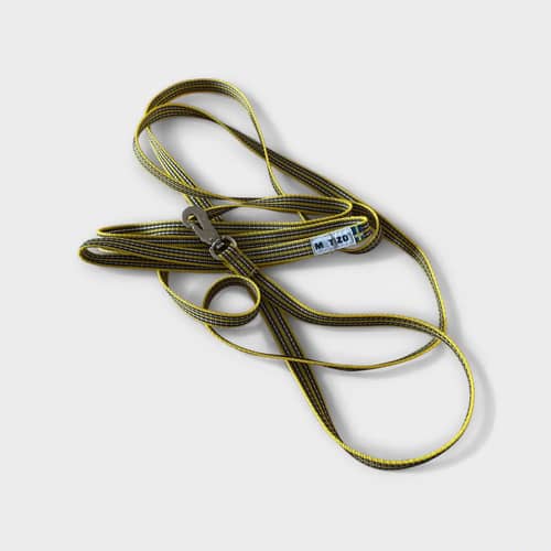 SpringButiken: Metizo koppel, 3m gummiband med reflexdetaljer, svart färg